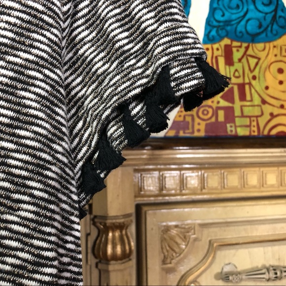 ¡¡¡☘️3/$20!!! PPLAClothing Tassel Shirt - Picture 3 of 5